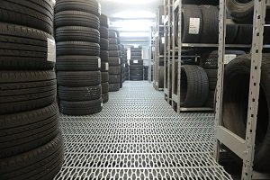 5 Factors to Consider When Buying Tires